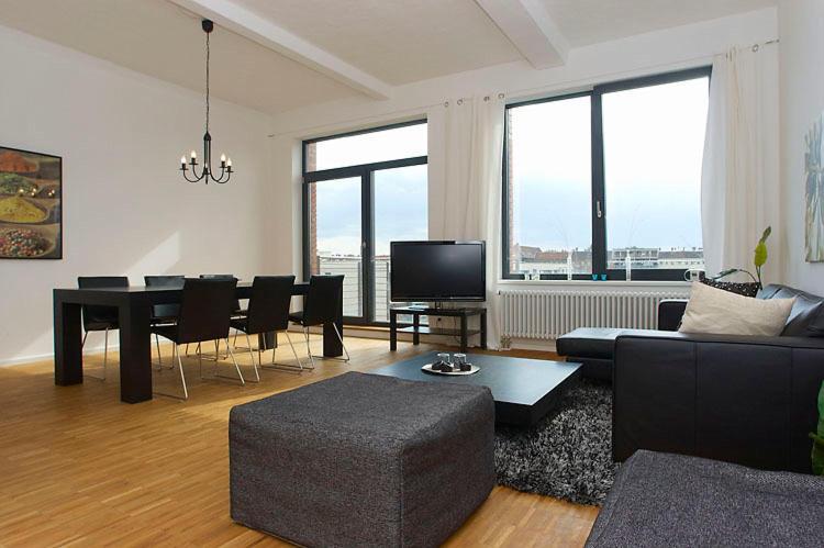 Spacious Studio Apartment Friedrichshain Berlín Pokoj fotografie
